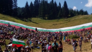 Карзай иска талибаните във властта