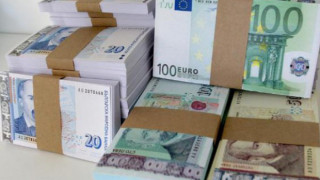 Работник загина под боклукчийска кола