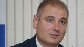 Гонят още двама от родното ФБР