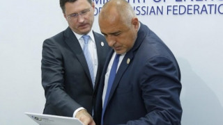 Медведев се качва на "плаващ град"