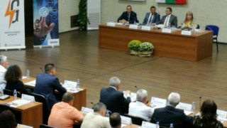 Спряха строежа на две жилищни кооперации