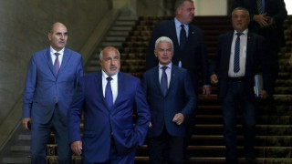 Легендарният Альо се предаде