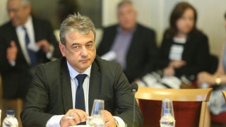 ПЪТИЩАТА В СТРАНАТА-Настилките са сухи, видимостта-добра