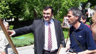 Широка коалиция застава зад Славчо Атанасов