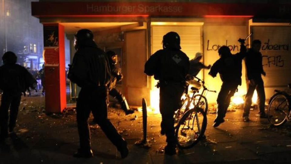 Бой и безредици на панаир в Хамбург | StandartNews.com