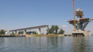 Банкери инспектират Дунав мост 2