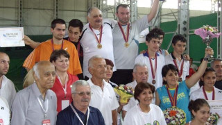 Д-р Касабян на 70 години стана шампион в Ереван