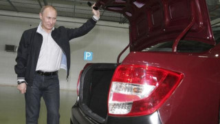 Путин с безплатно такси доживот  