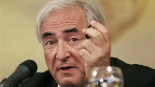 Строс-Кан се извини на МВФ