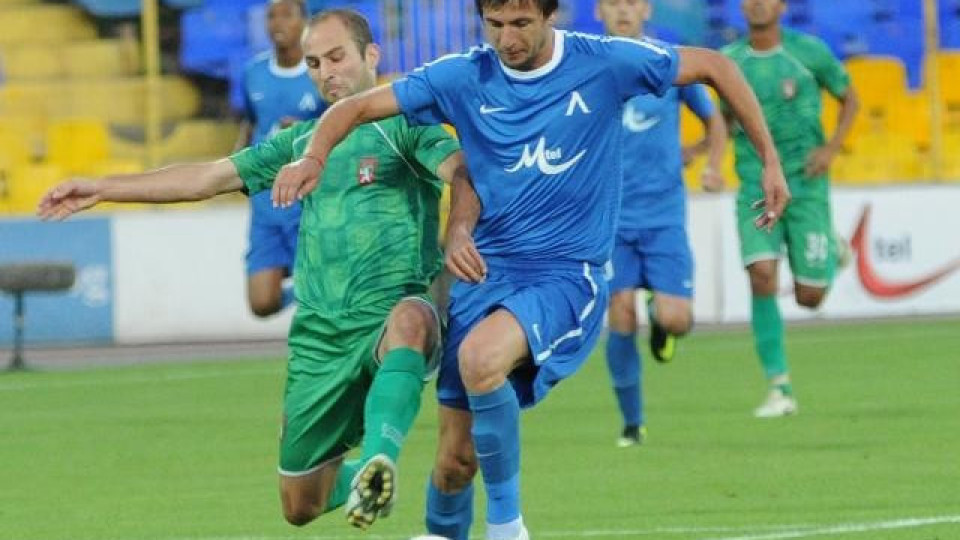 "Левски" пусна Стоичков срещу "Славия" | StandartNews.com