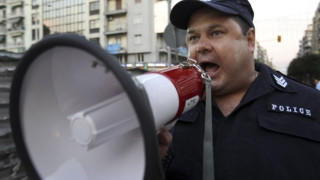 Еврозоната отново притеснена от фалит на Гърция
