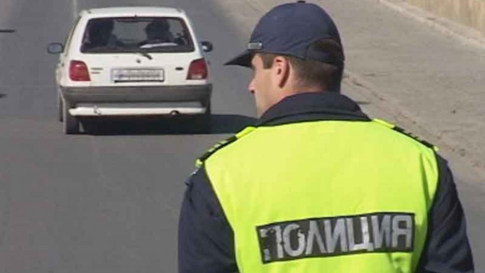 Хванаха перничанин за девети път без книжка  | StandartNews.com