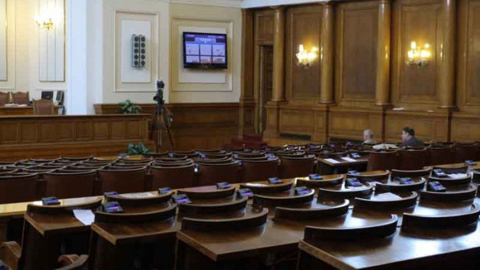 Цачева: По-добре без заседания по изборите | StandartNews.com