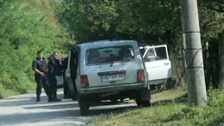 Пускат хрътки след тройния убиец от Ябланица