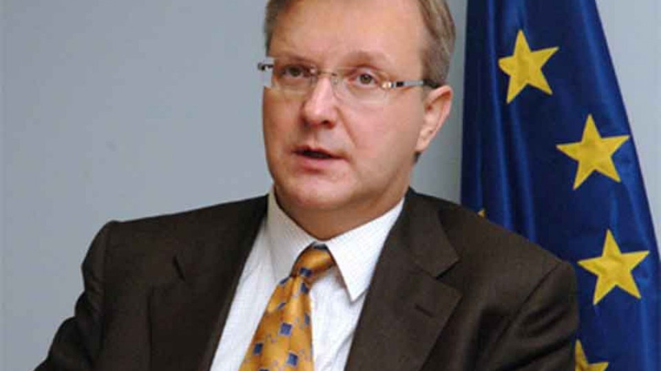 Оли Рен: Европа няма да допусне фалит на Гърция | StandartNews.com