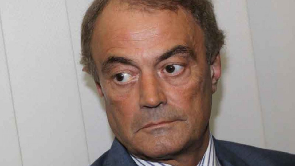 Опашка за автографи от Кирил Йорданов | StandartNews.com