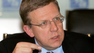 Първи бунт срещу рокадата в Кремъл