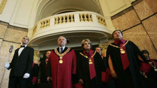 Енергия и инат си пожелаха в СУ