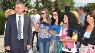 Студенти налитат на колежи в Англия