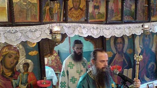 Цяла Катуница се събра на панихидата за Ангел и Павел