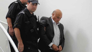 Цар Киро се стягал за банкер