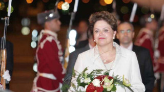 Брюксел забави Дилма с час