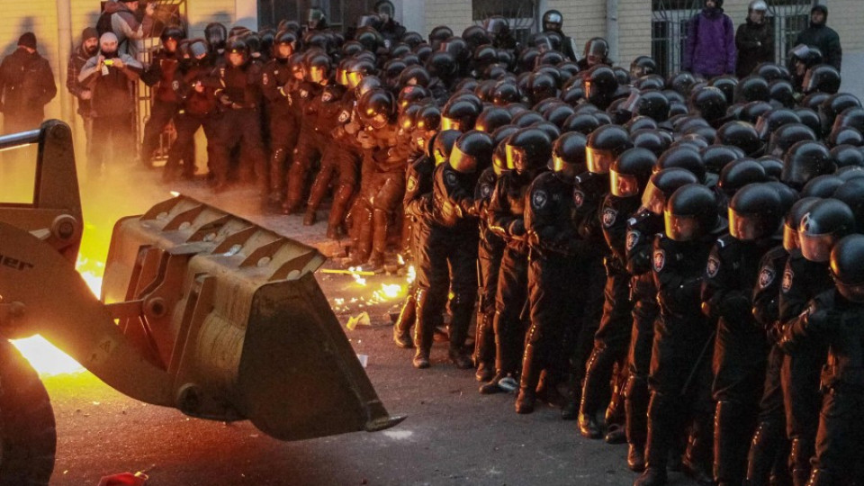 Само 6 месеца помощи за безработни | StandartNews.com