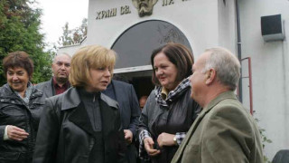 Фандъкова: Опонентите със сватбарски обещания