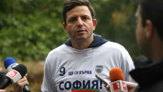 Пехливанов ремонтира спортни площадки