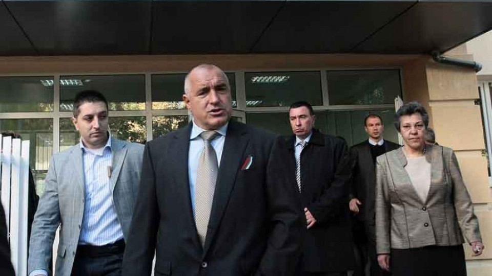 Бойко: Много ме е срам от Стефан Данаилов | StandartNews.com