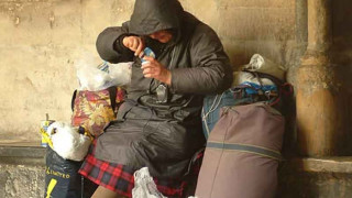 Американка заключвала в мазето луди и им вземала помощите