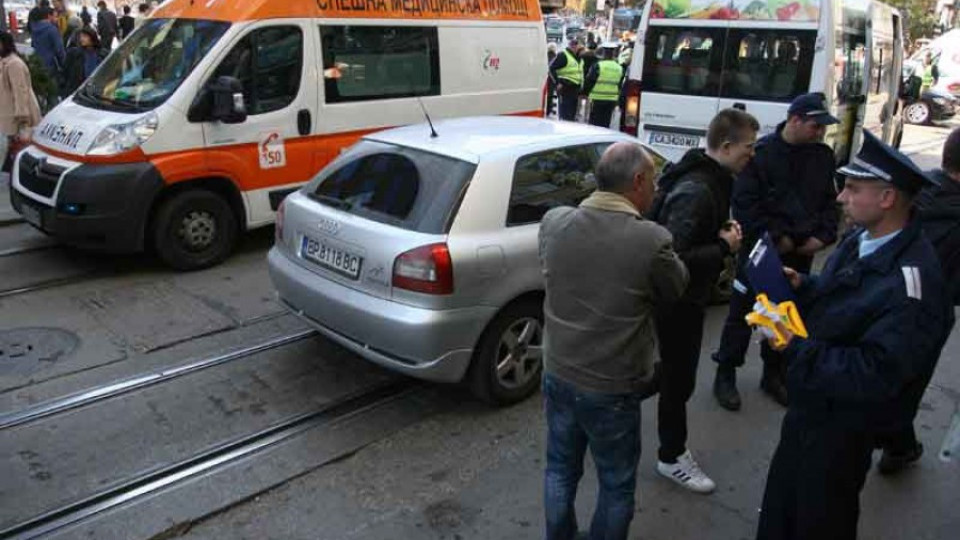 Стабилизираха жените, ранени на Попа | StandartNews.com