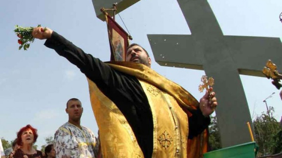 "Отче наш" за дълъг мандат | StandartNews.com