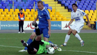 "Левски" взе с 3:2 въздух за дербито