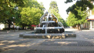 Роми гласуват и пак се редят на опашка