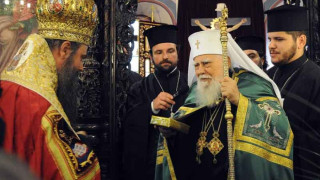Дядо Николай вдигна асансьор за патриарха