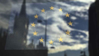 Би Би Си: Понижение на европазарите заради гръцкия референдум 