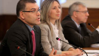 Чиновниците със заплати до 3500 лева