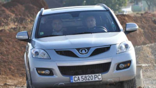 150 напират за български джип