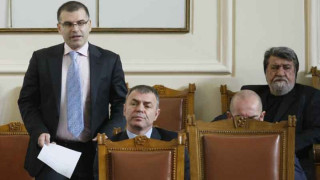 Бюджетът мина на първо четене