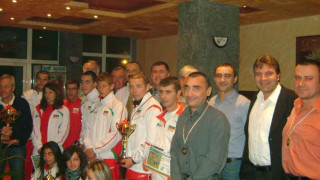 Николов и Нинева №1 в планинското бягане за 2011 г.