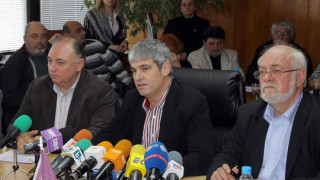 Синдикатите: Тотю да остане, Дянков да си ходи