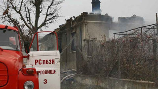 Парализирано момиченце изгоря в пожар