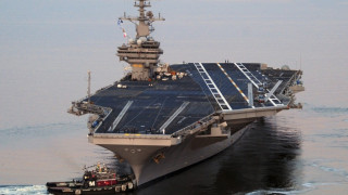 Местят US самолетоносач край бреговете на Сирия