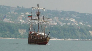 Гърция освободи моряците от "Ина"