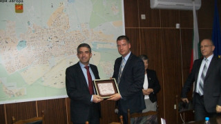 Мечки спират тунела под Шипка