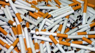 Ченге от АЕЦ изгърмя с нелегални цигари
