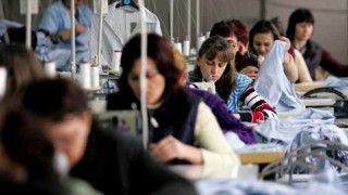 Шивачки на бунт, напускат работа
