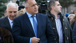 Бойко ще командва пет администрации онлайн