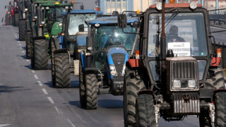 Задава се втора вълна трактори